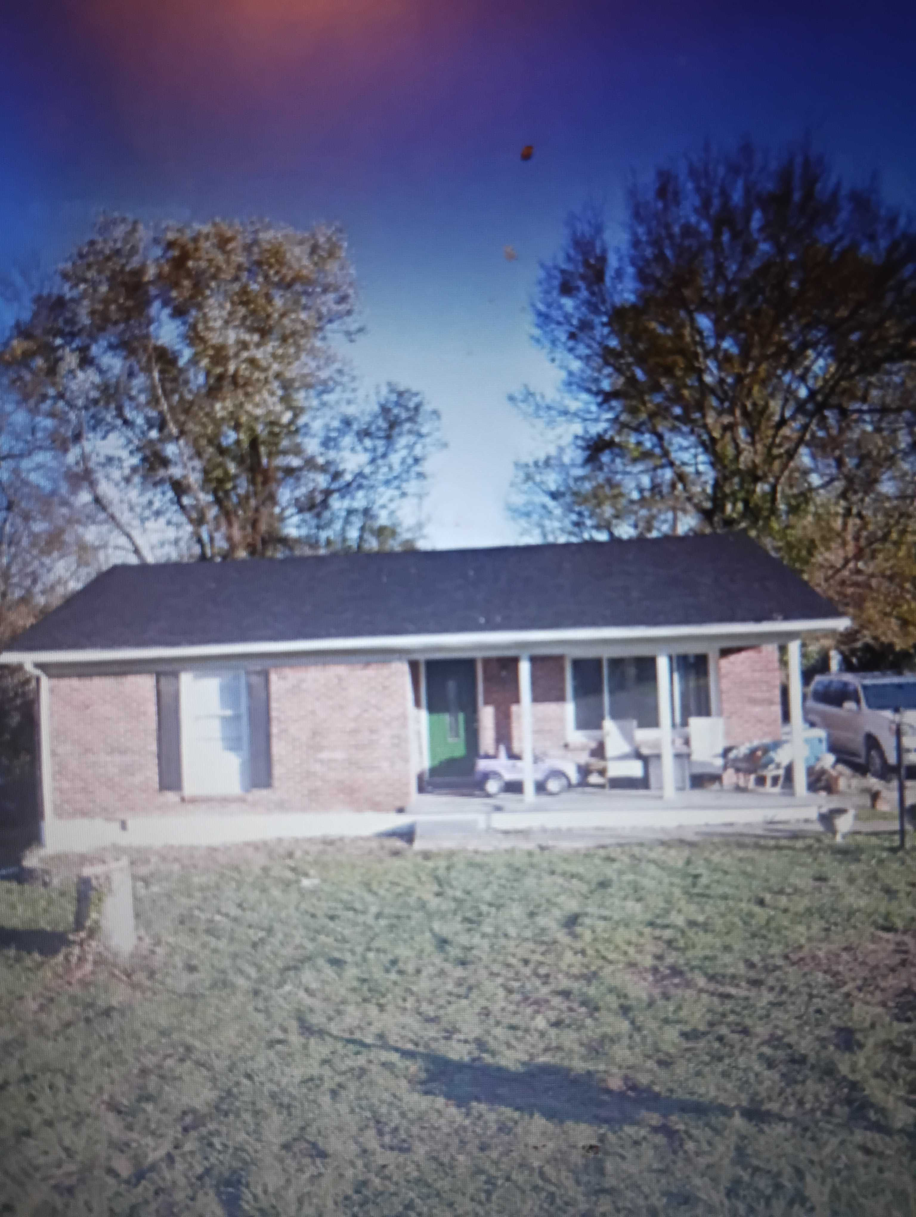 313 Memorial Dr, Shelbyville, KY, USA, 40065  | Single Family