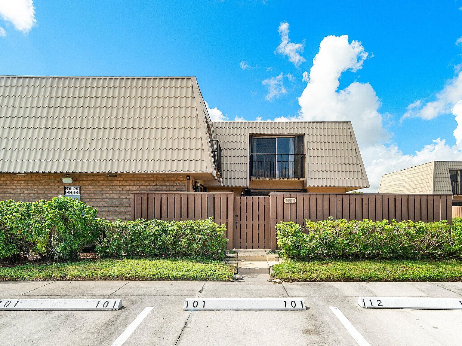 5209 52nd Way #5209 West Palm Beach, FL 33409 - Thumbnail 2