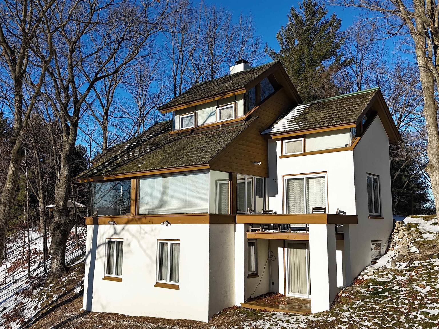 4210 S Bluff Ln Cedar, MI 49621 - Thumbnail 2