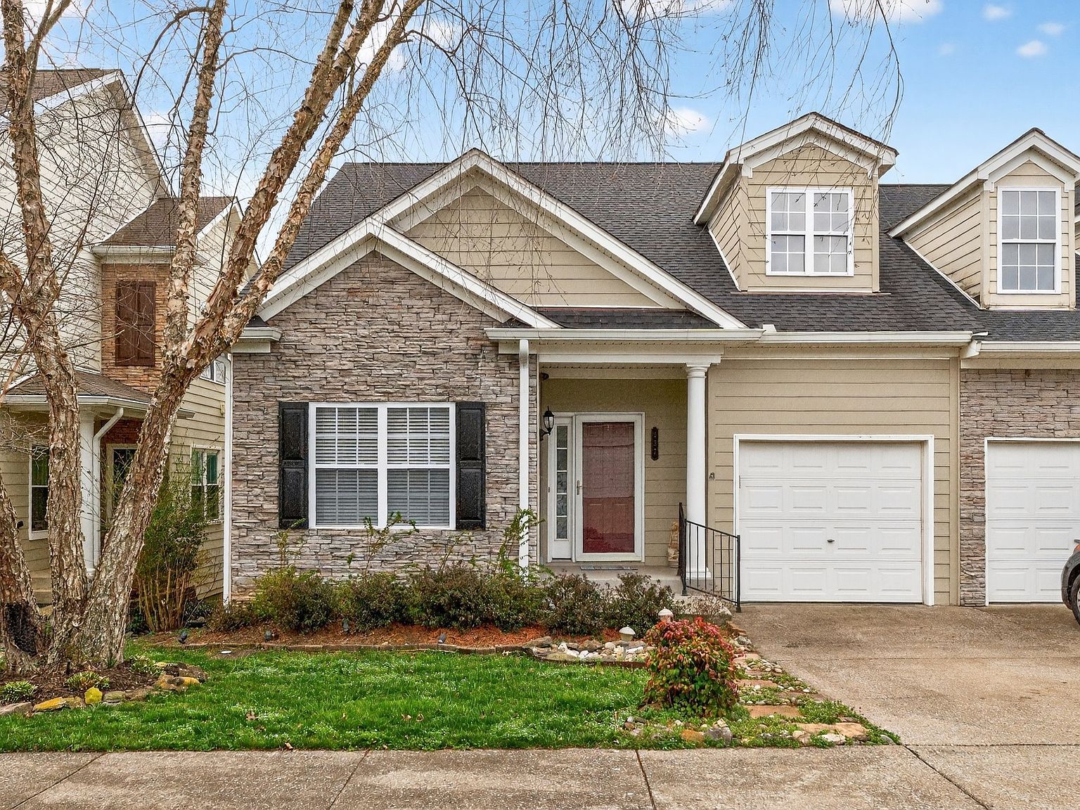 257 Harbor Village Dr Madison, TN 37115 - Thumbnail 2