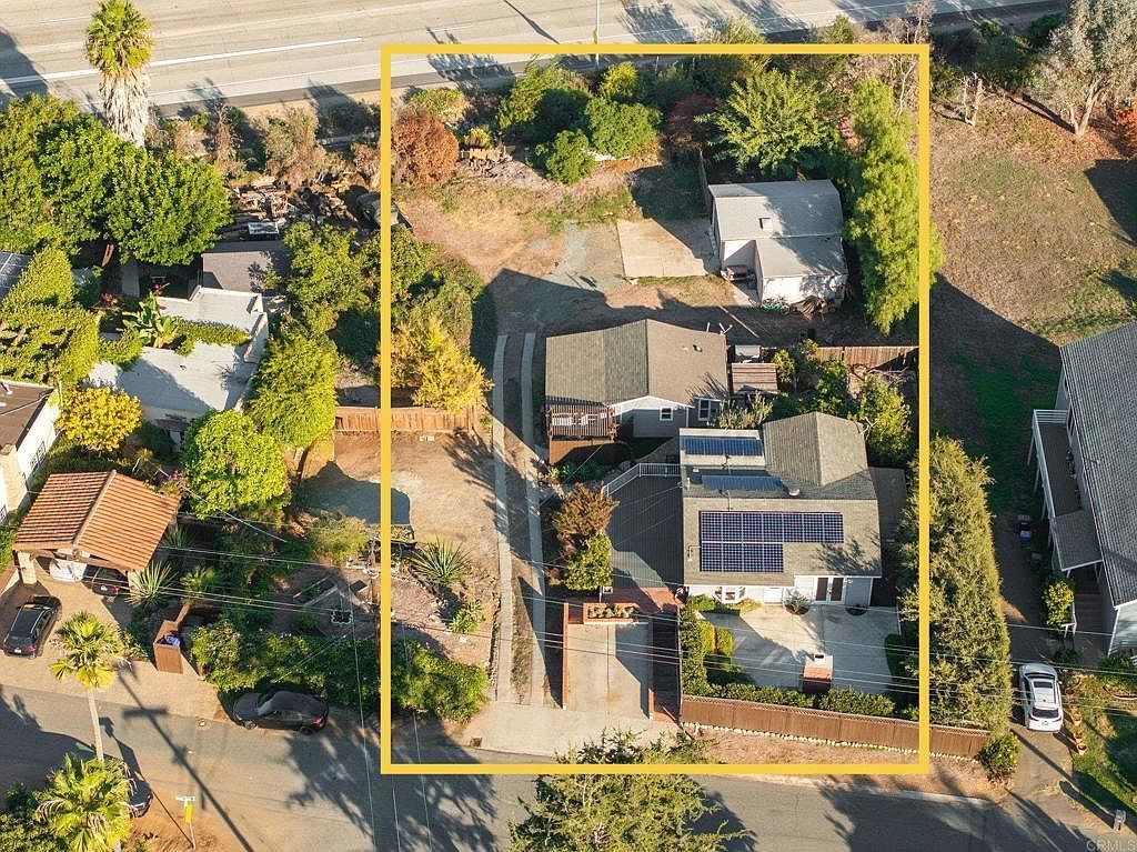 697 Ocean View Ave Encinitas, CA 92024 - Thumbnail 2