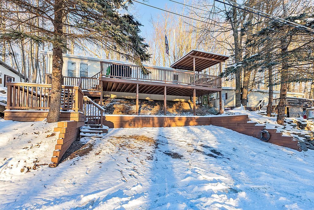 115 Teak Dr Greentown, PA 18426 - Thumbnail 2