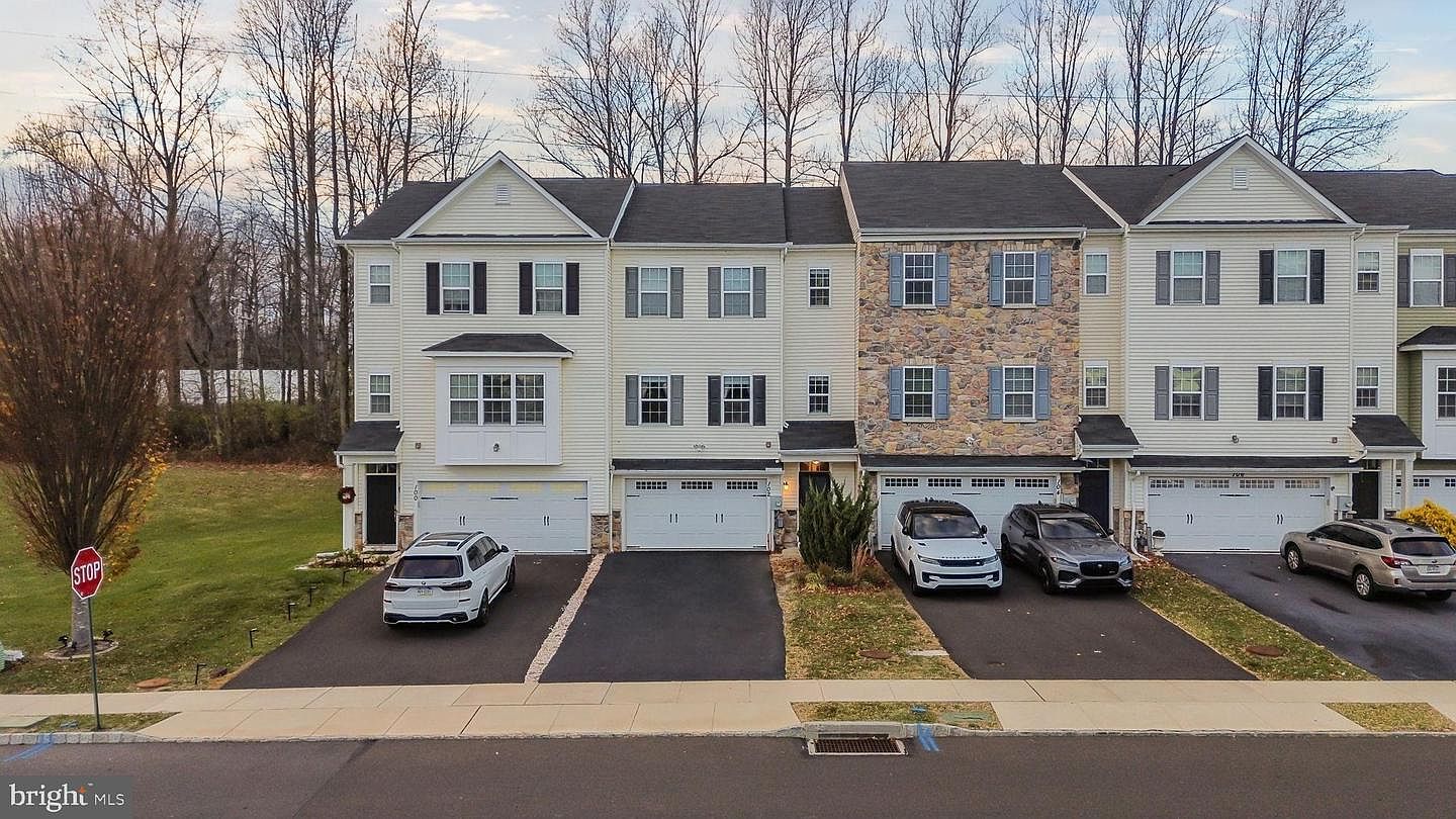 102 Carters Mill Rd Feasterville Trevose, PA 19053 - Thumbnail 2