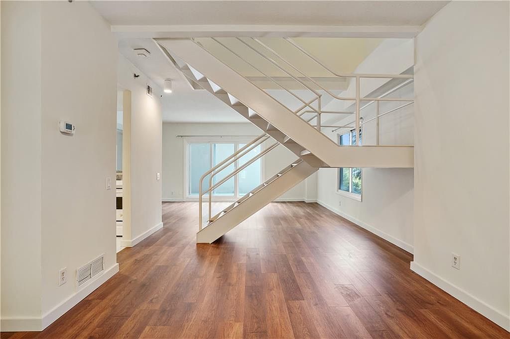 587 Virginia Ave NE APT 315 Atlanta, GA 30306 - Thumbnail 2