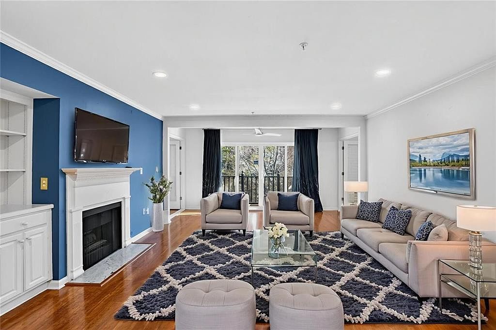 27207 Plantation Dr NE Atlanta, GA 30324 - Thumbnail 2