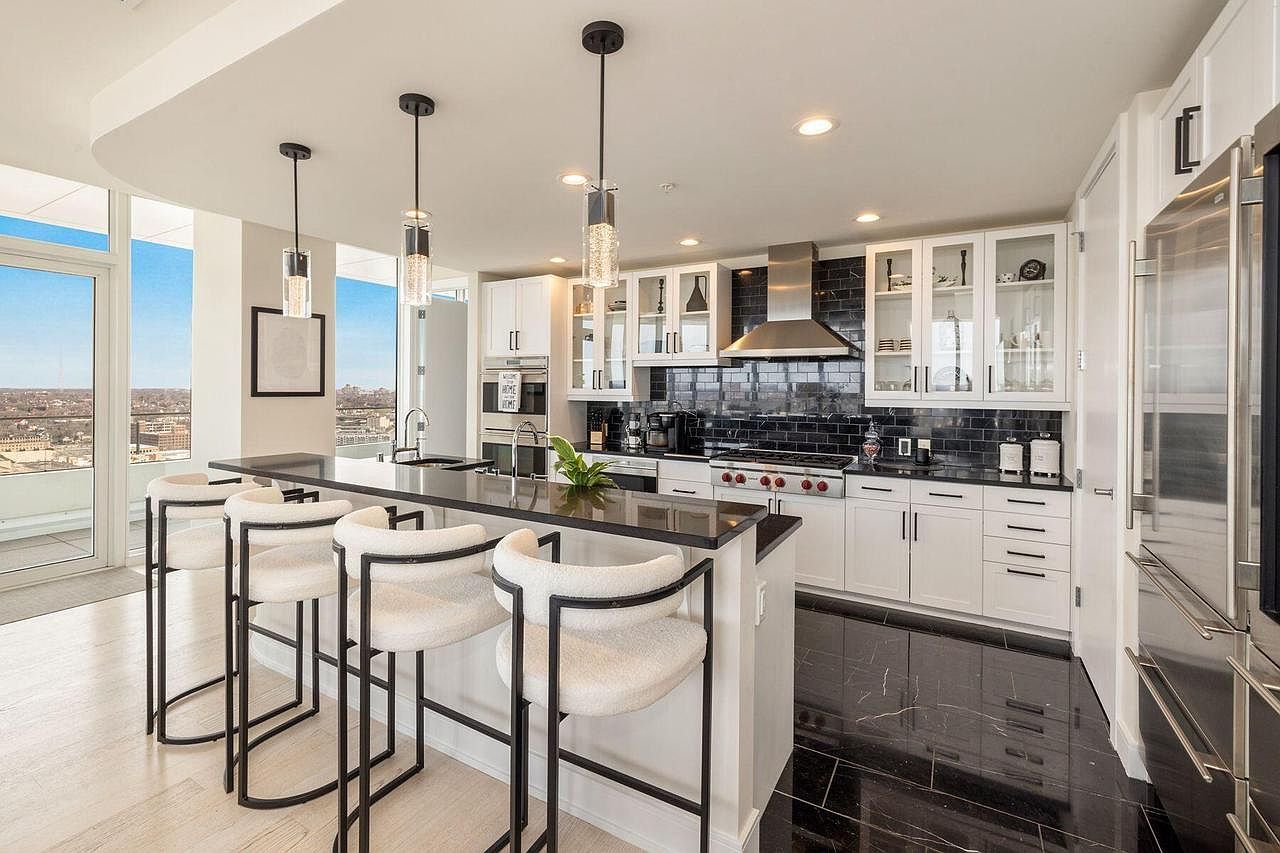 1141 N Martin L King Jr Dr #3002 Milwaukee, WI 53203 - Thumbnail 2