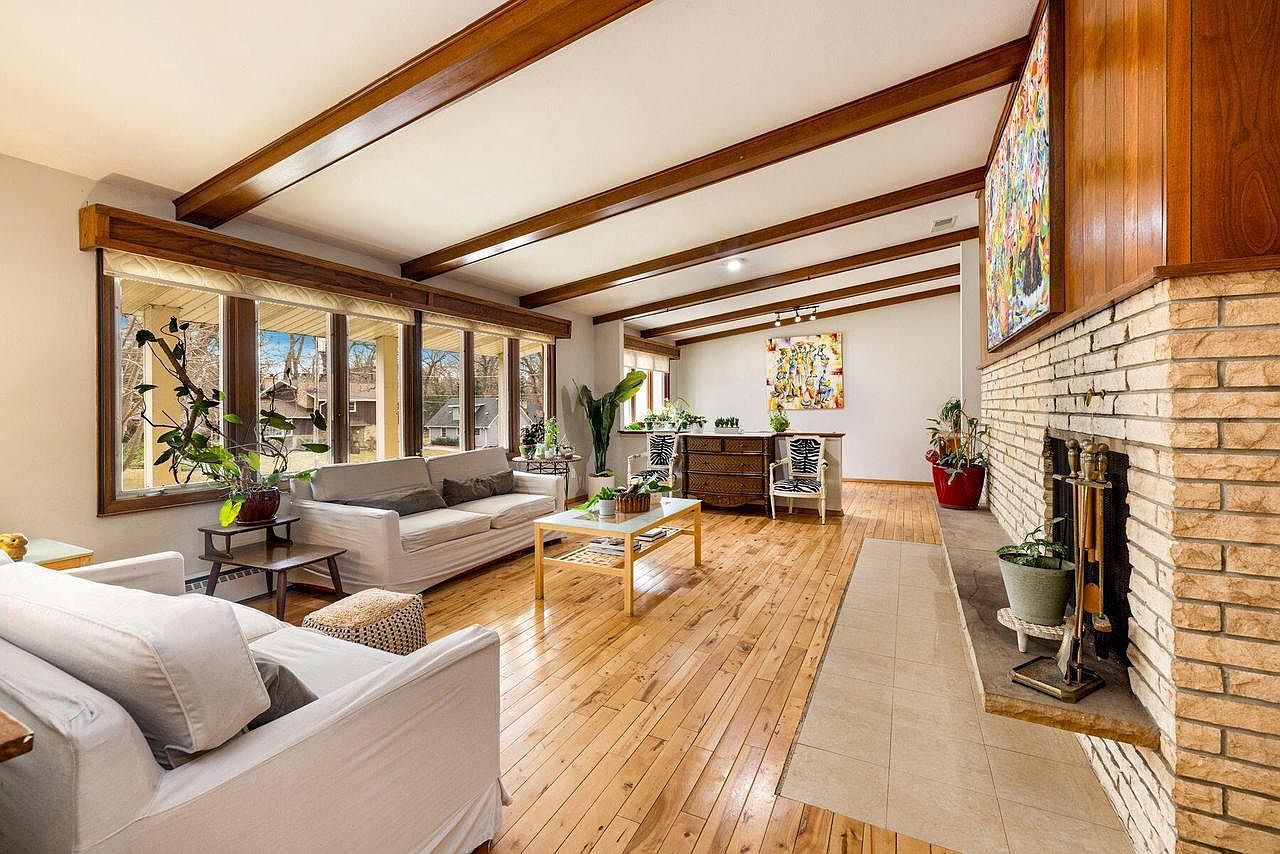 6644 Columbus Dr Middleton, WI 53562  | Single Family