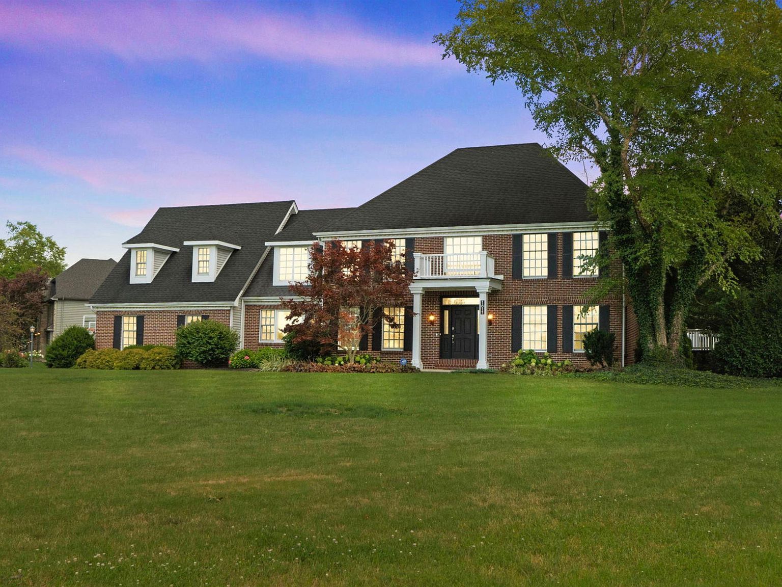 1611 Sycamore Hills Dr Fort Wayne, IN 46814 - Thumbnail 2