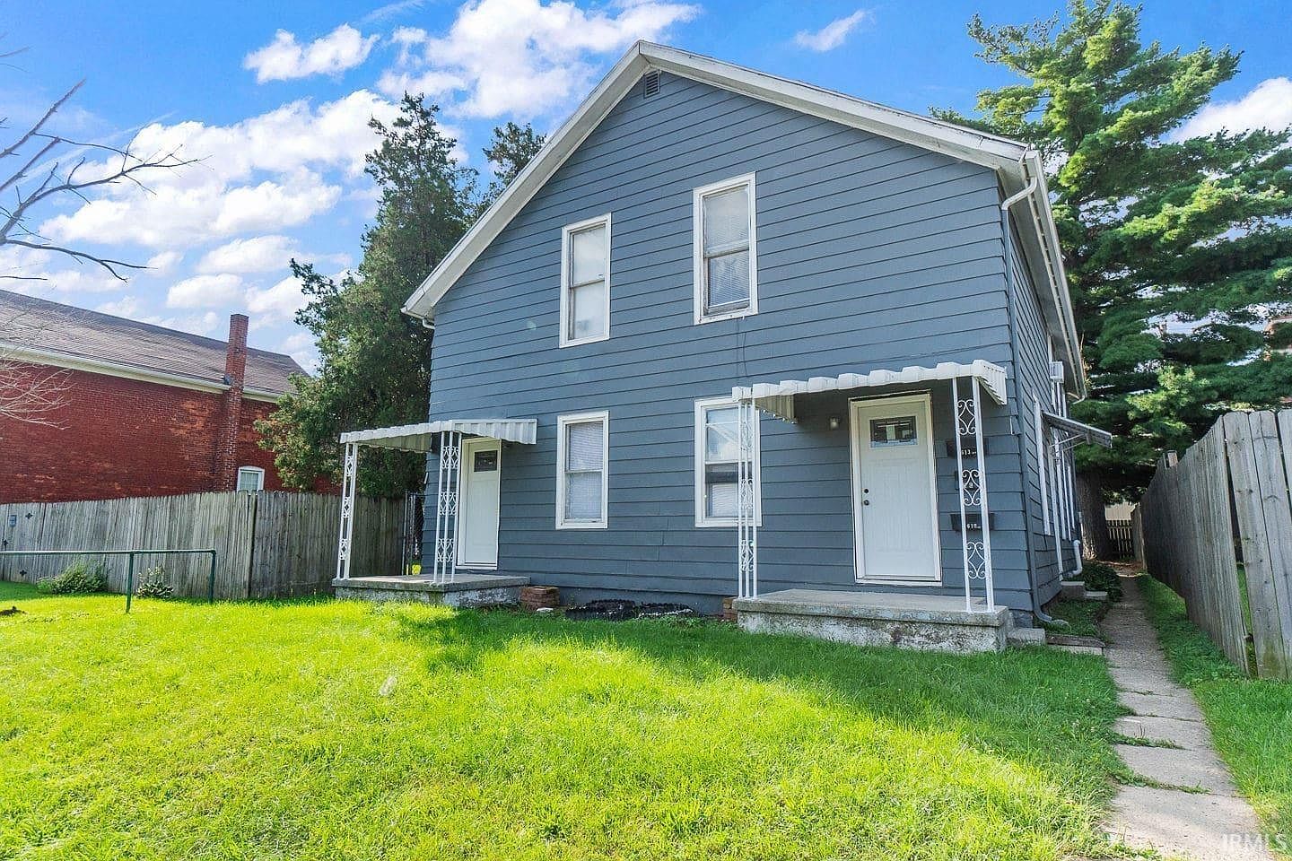 613 Lavina St Fort Wayne, IN 46802 - Thumbnail 2