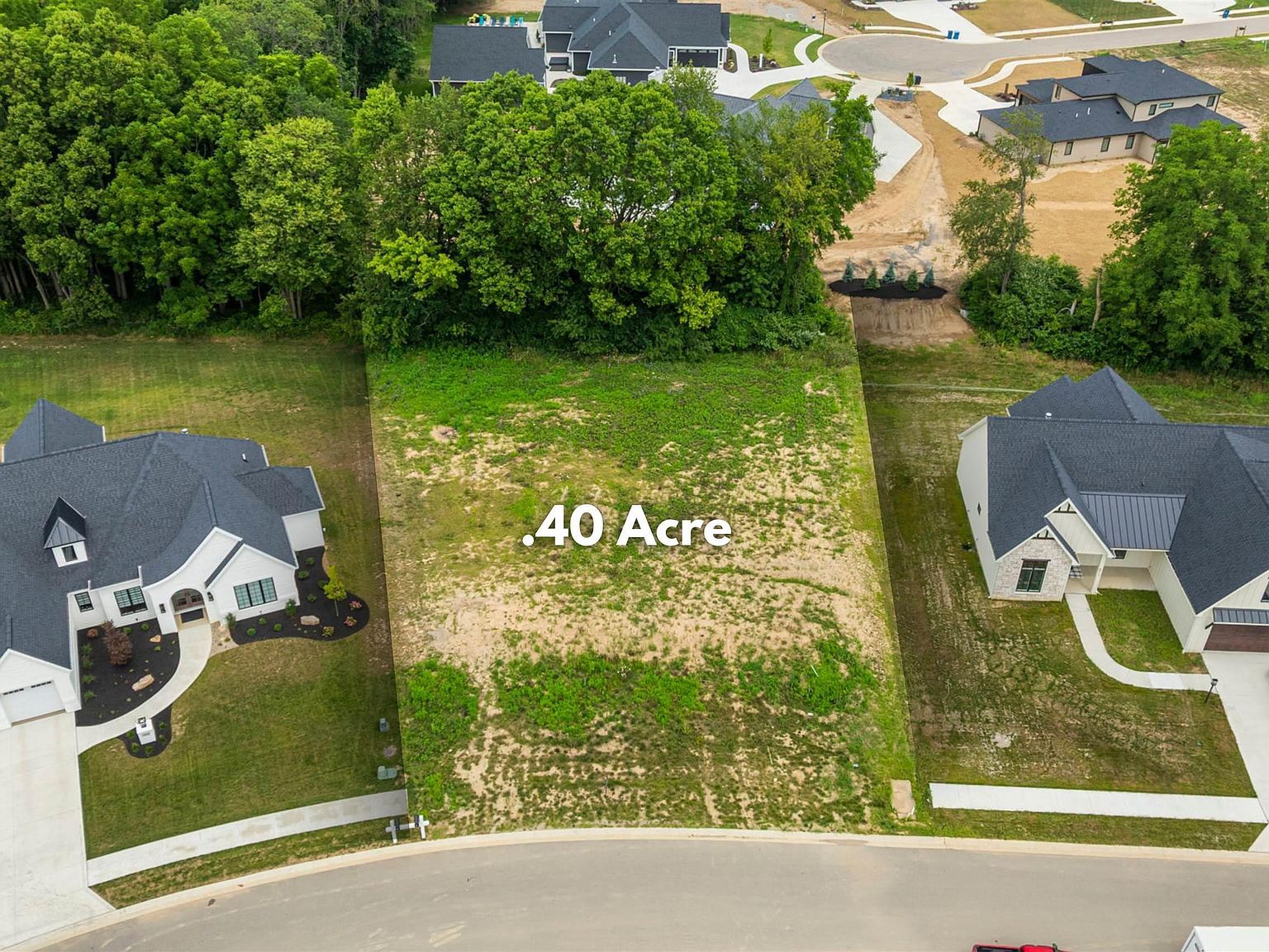 495 E Basalt Dr Huntertown, IN 46748 - Thumbnail 2