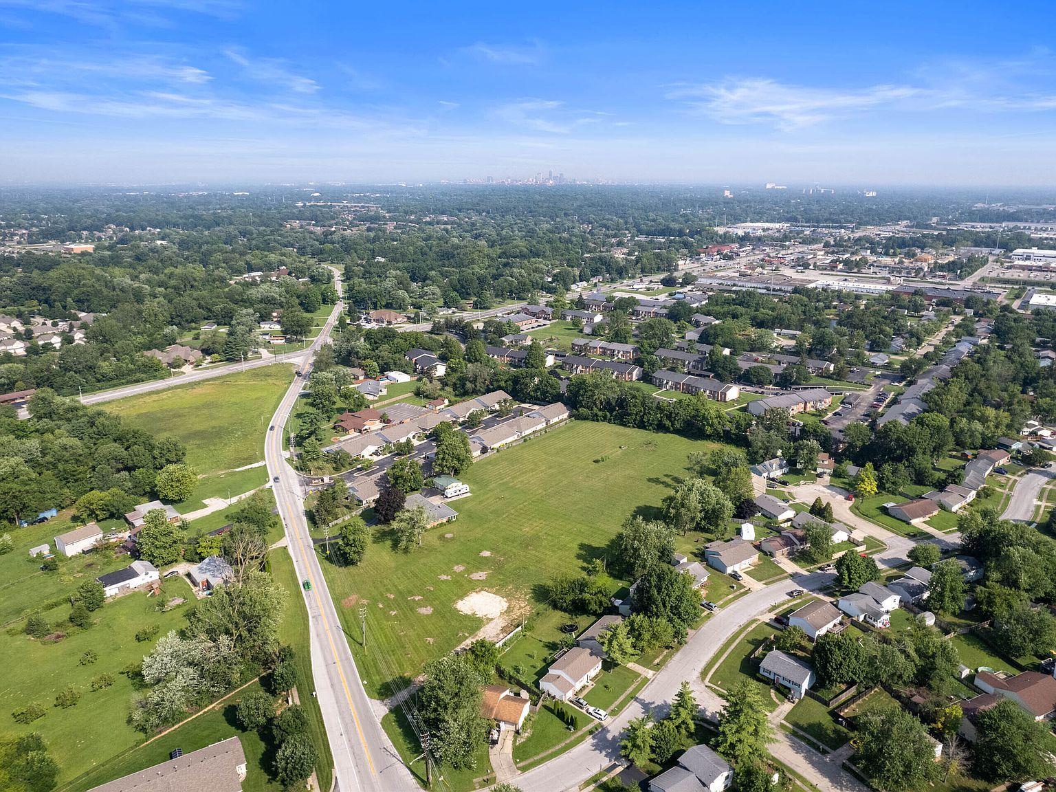 5244 Shelbyville Rd Indianapolis, IN 46237 - Thumbnail 2