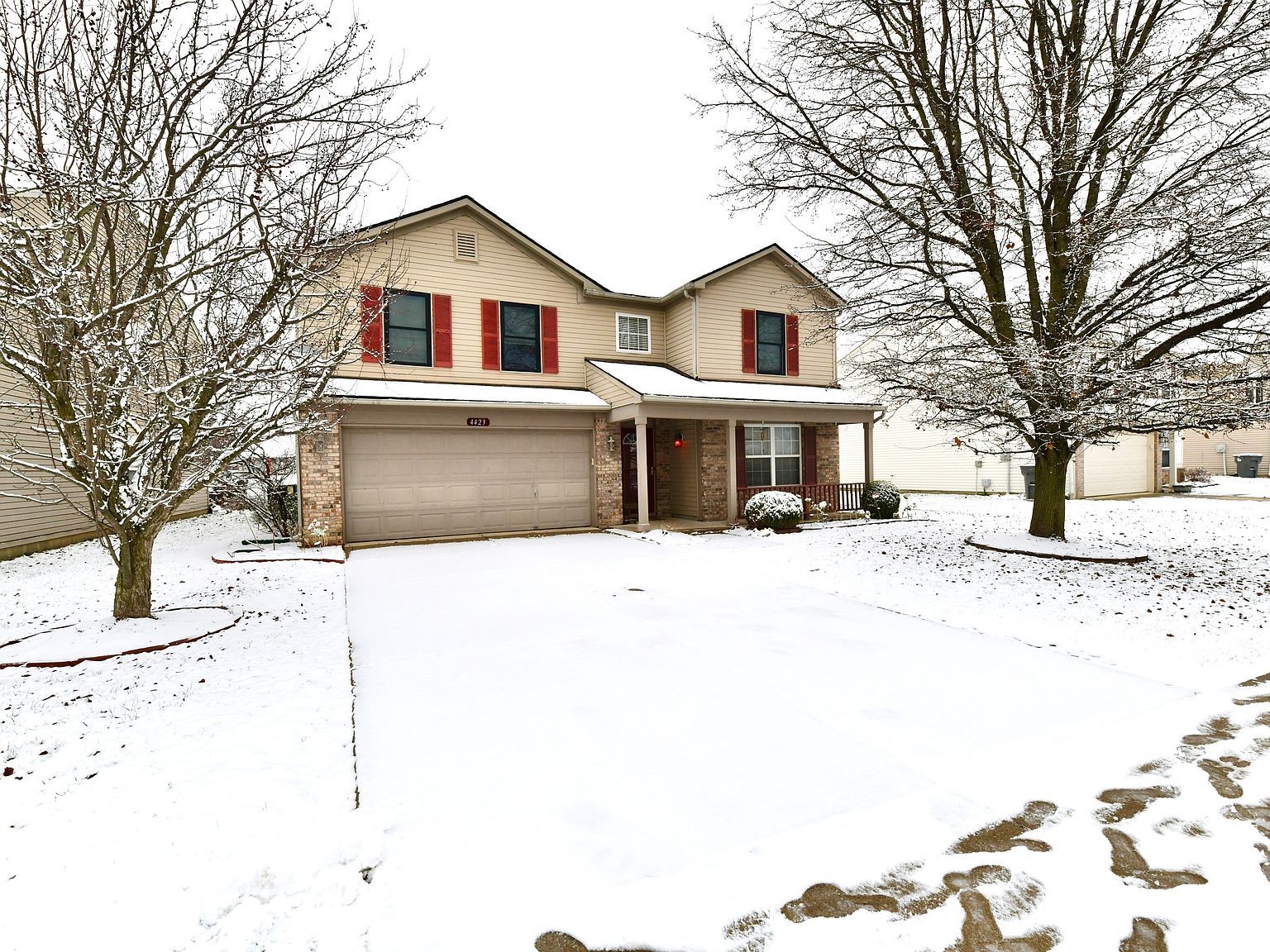 4423 Bellchime Dr Indianapolis, IN 46235 - Thumbnail 2