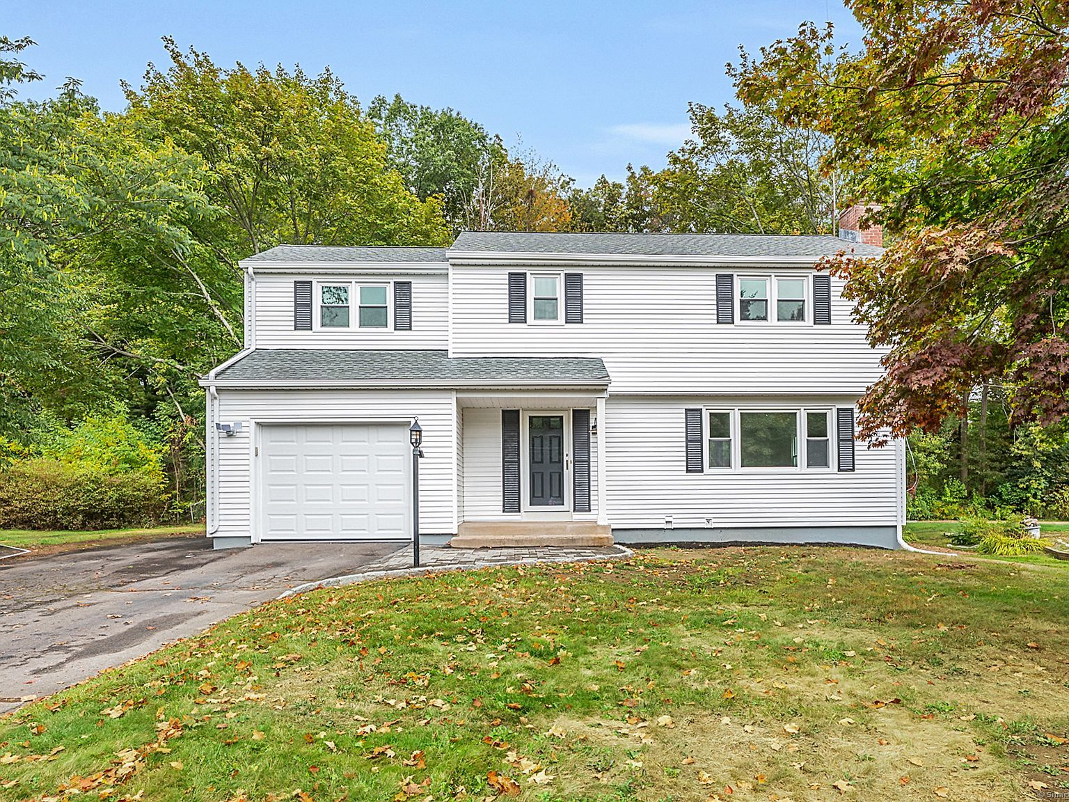 85 Elmwood Dr Meriden, CT 06450 - Thumbnail 2