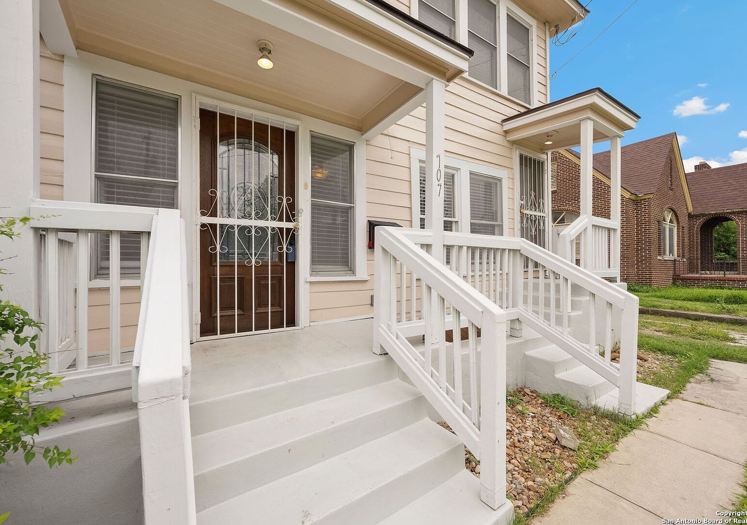 707 N Pine St San Antonio, TX 78202 - Thumbnail 2