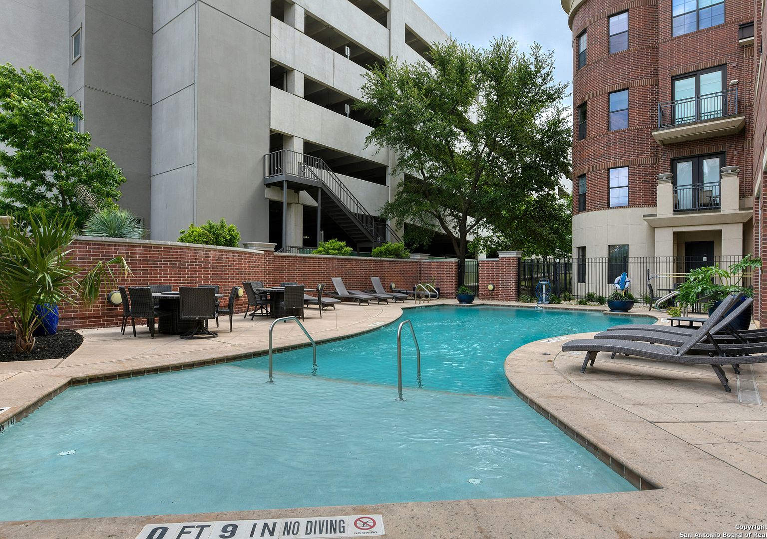215 N Center St APT 206 San Antonio, TX 78202 - Thumbnail 2