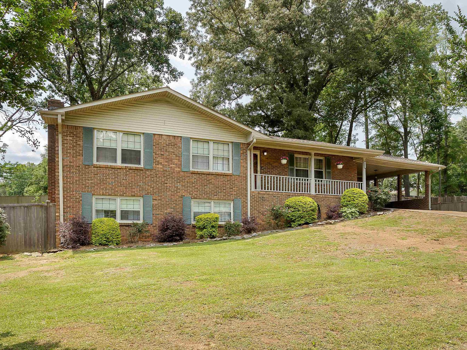 231 Cedar Ln Killen, AL 35645 - Thumbnail 2