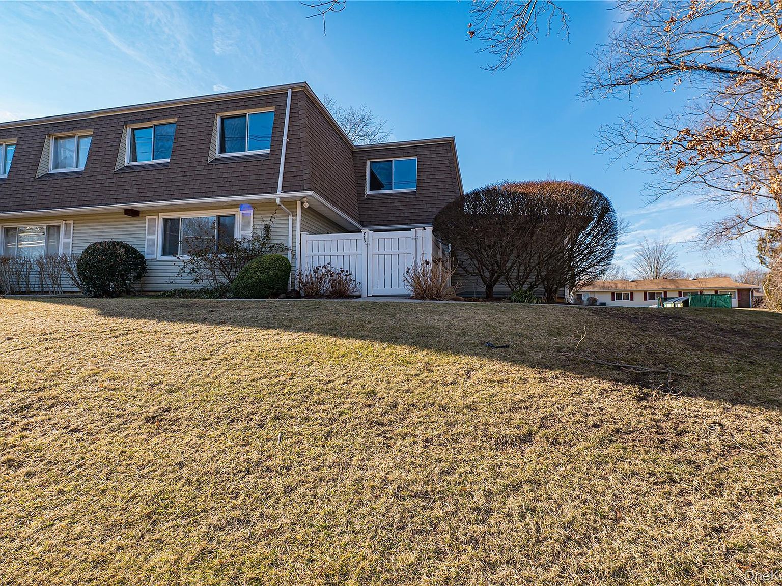 213 Storm Dr #213 Holtsville, NY 11742 - Thumbnail 2