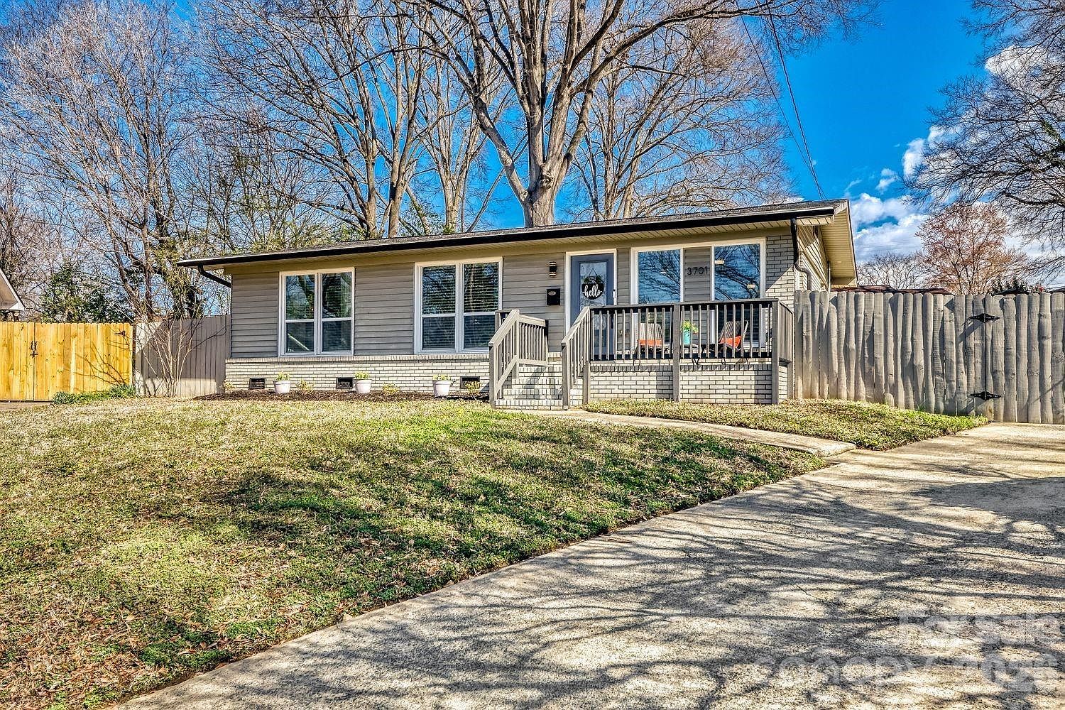 3701 Lynette Ct Charlotte, NC 28217 - Thumbnail 2