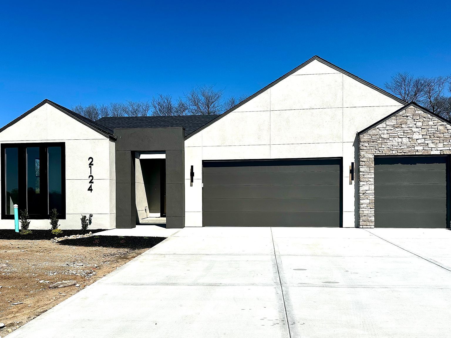 2124 SW Wheatfield Ct Lees Summit, MO 64082 | Single Family