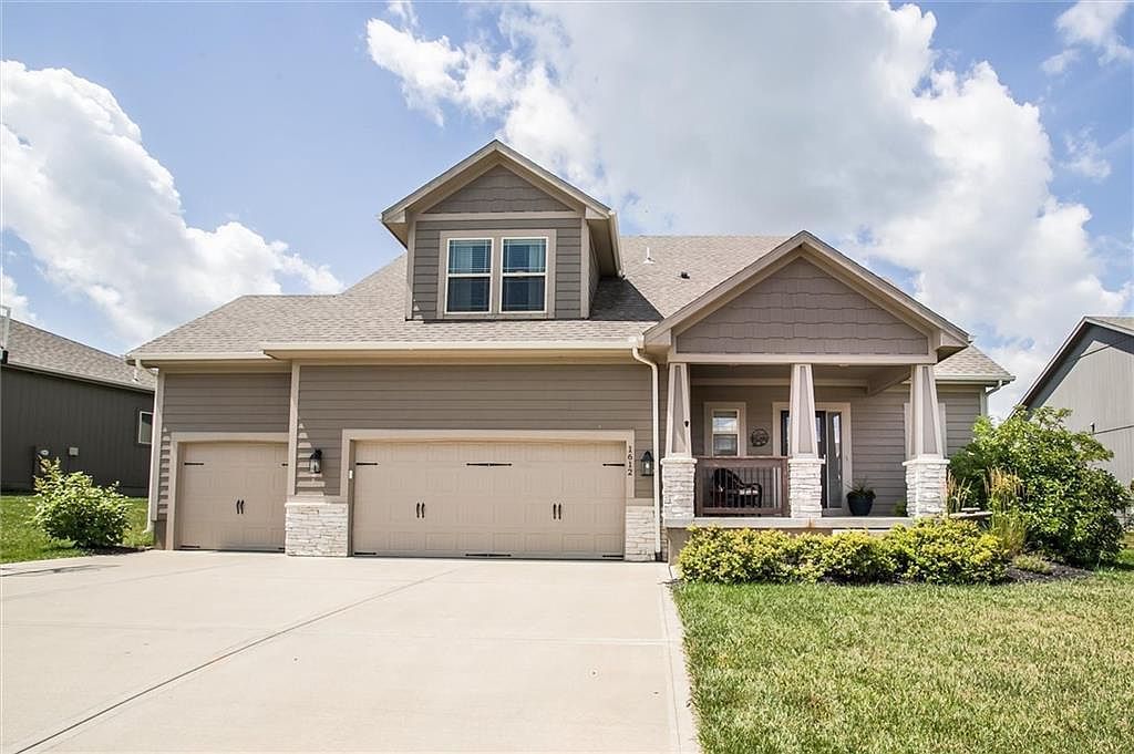 1612 March Ln Raymore, MO 64083 | Single Family