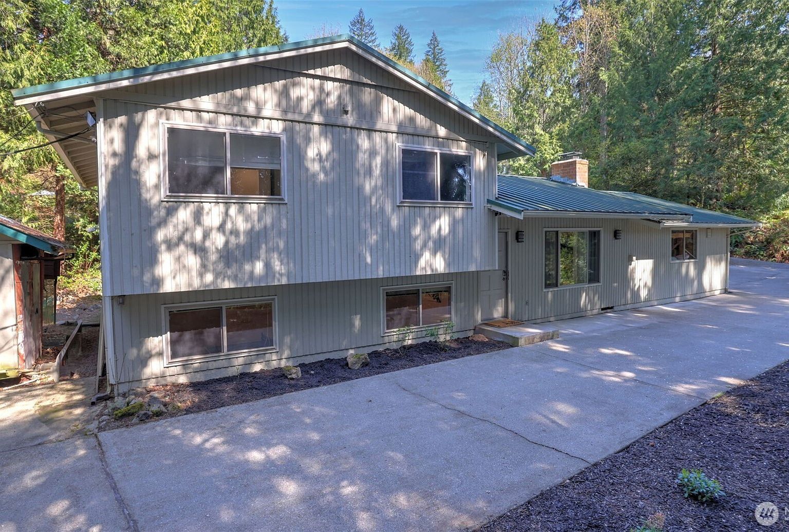 19134 SE May Valley Rd Issaquah, WA 98027 - Thumbnail 2