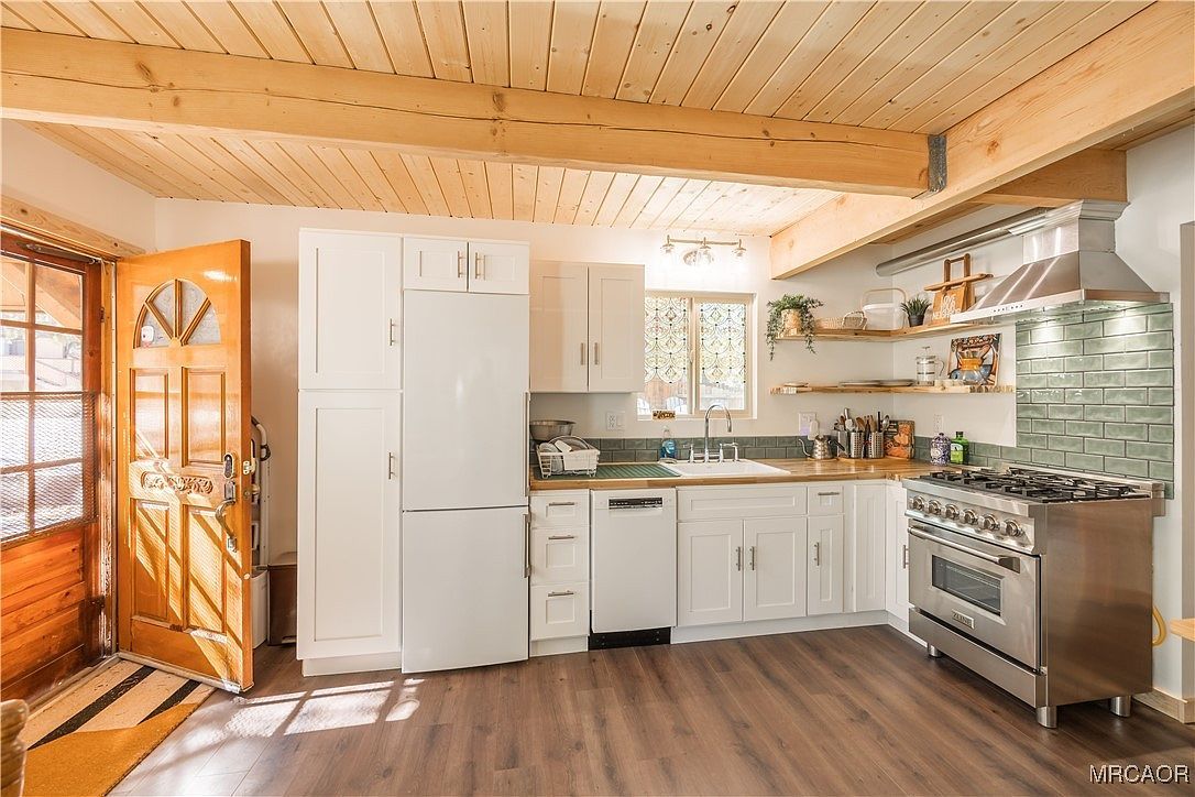 612 Kean Way Big Bear City, CA 92314 - Thumbnail 2