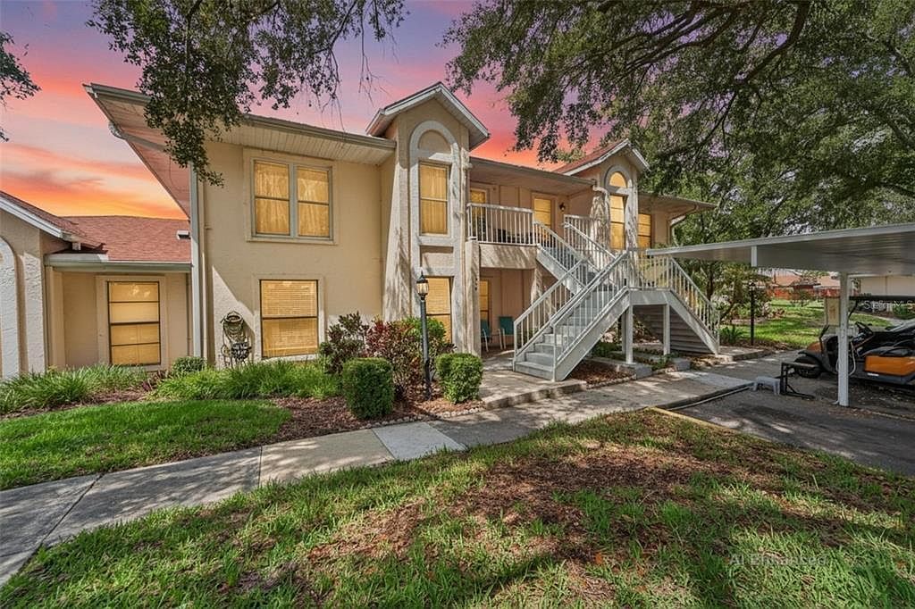 319 Knottwood Ct #2 Sun City Center, FL 33573 | Condominium