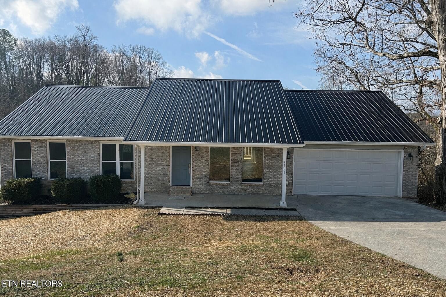1203 Clendenen Rd Maryville, TN 37801 - Thumbnail 2
