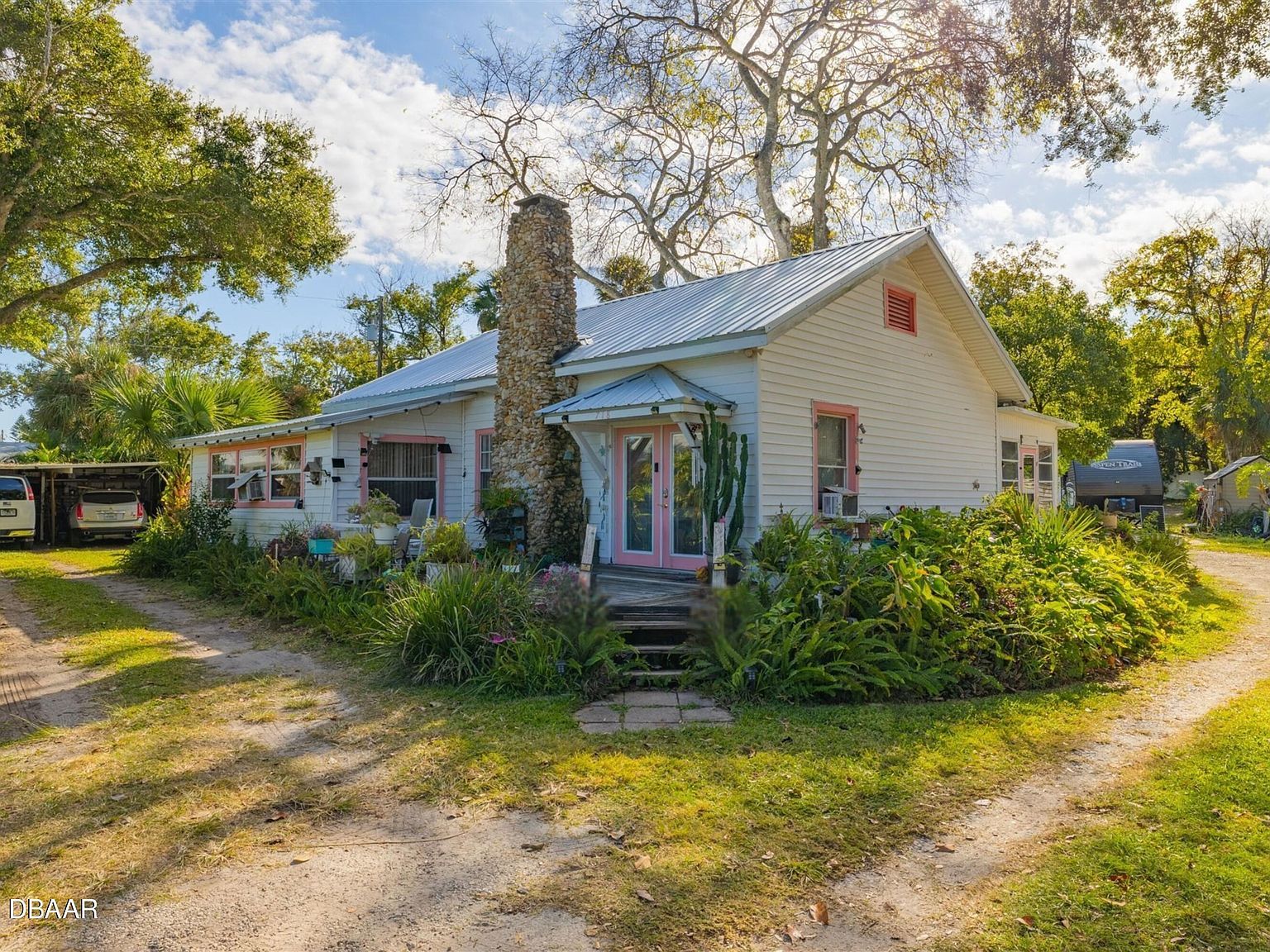 718 Riverside Dr Holly Hill, FL 32117 - Thumbnail 2