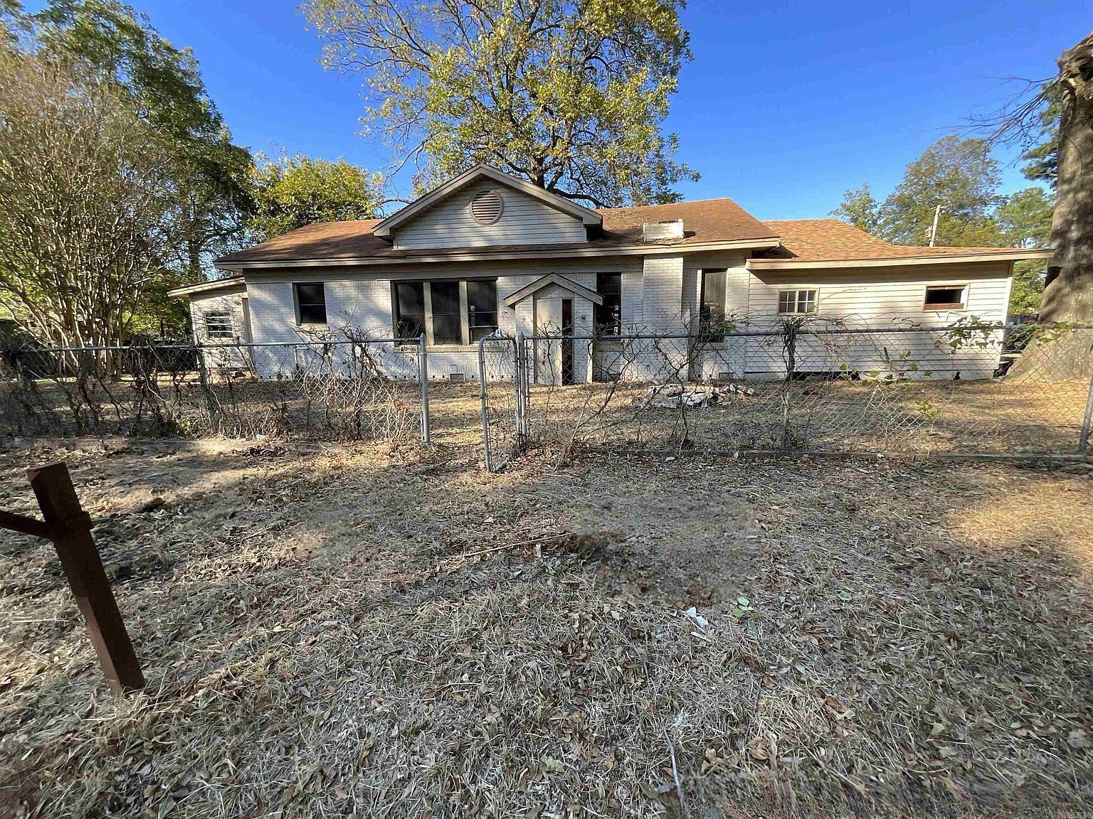 2221 E 11th St Texarkana, AR 71854 - Thumbnail 2