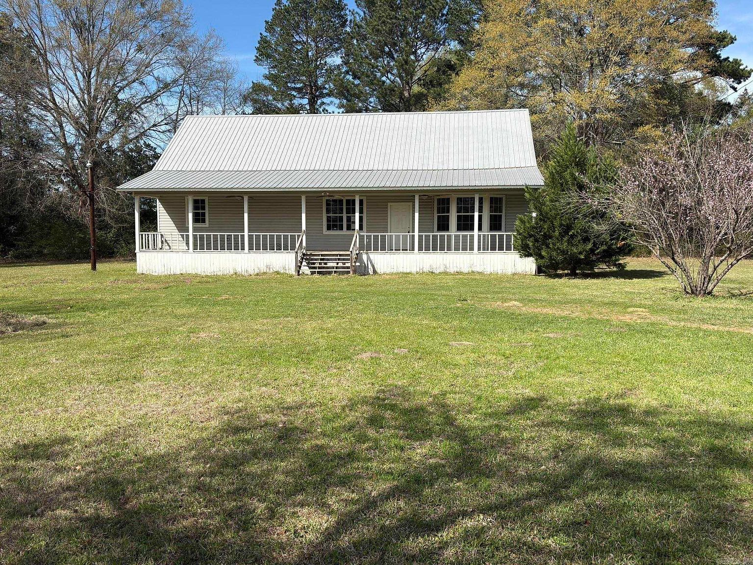 140 Wall St Mc Leod, TX 75565  | Single Family