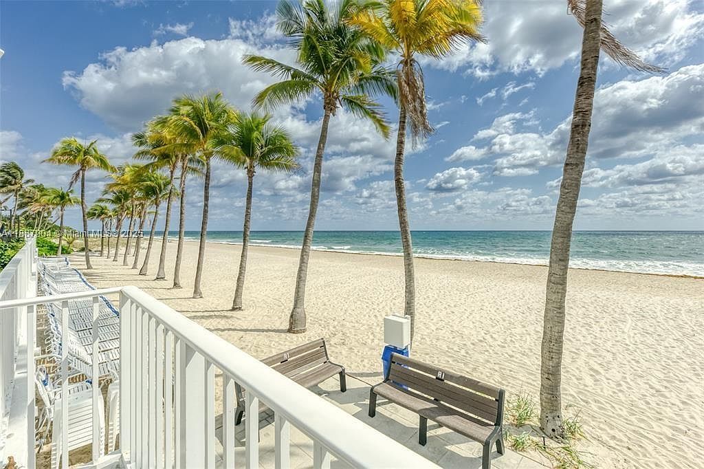 1360 S Ocean Blvd APT 304 Pompano Beach, FL 33062 - Thumbnail 2