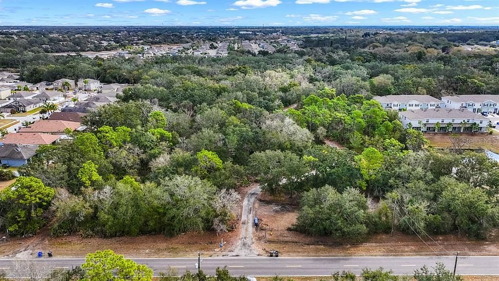 12730 Bullfrog Creek Rd #2 Gibsonton, FL 33534 - Thumbnail 2