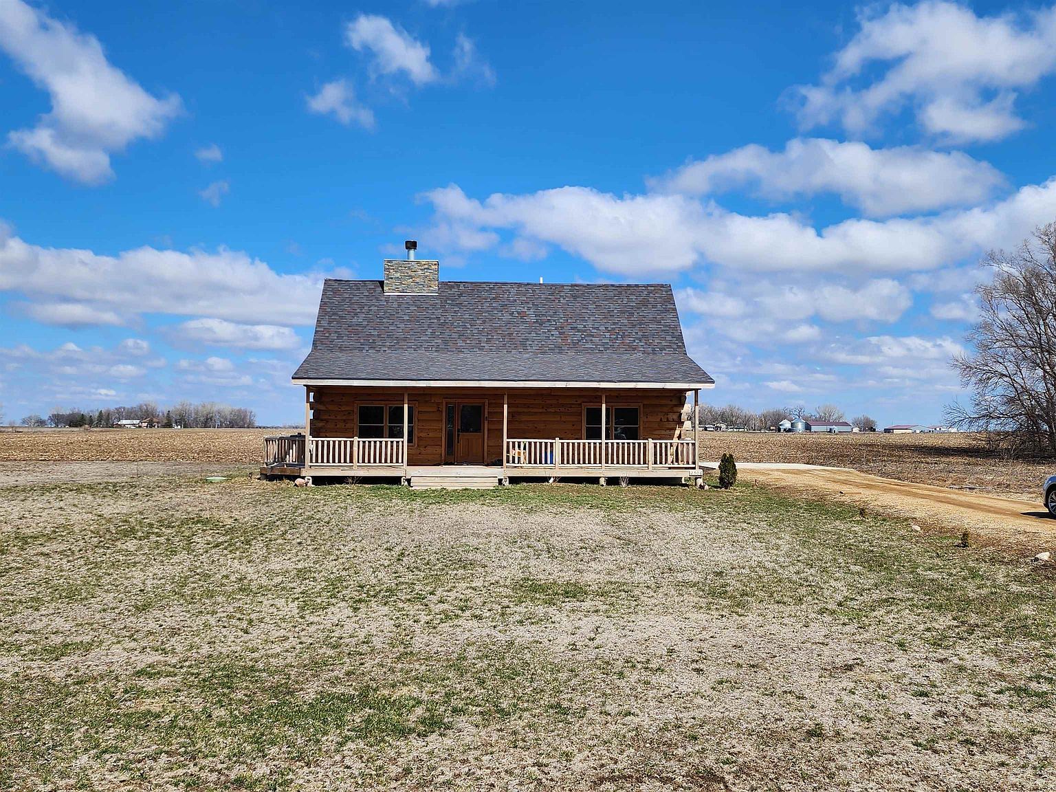 2506 E Main St Vermillion, SD 57069 - Thumbnail 2