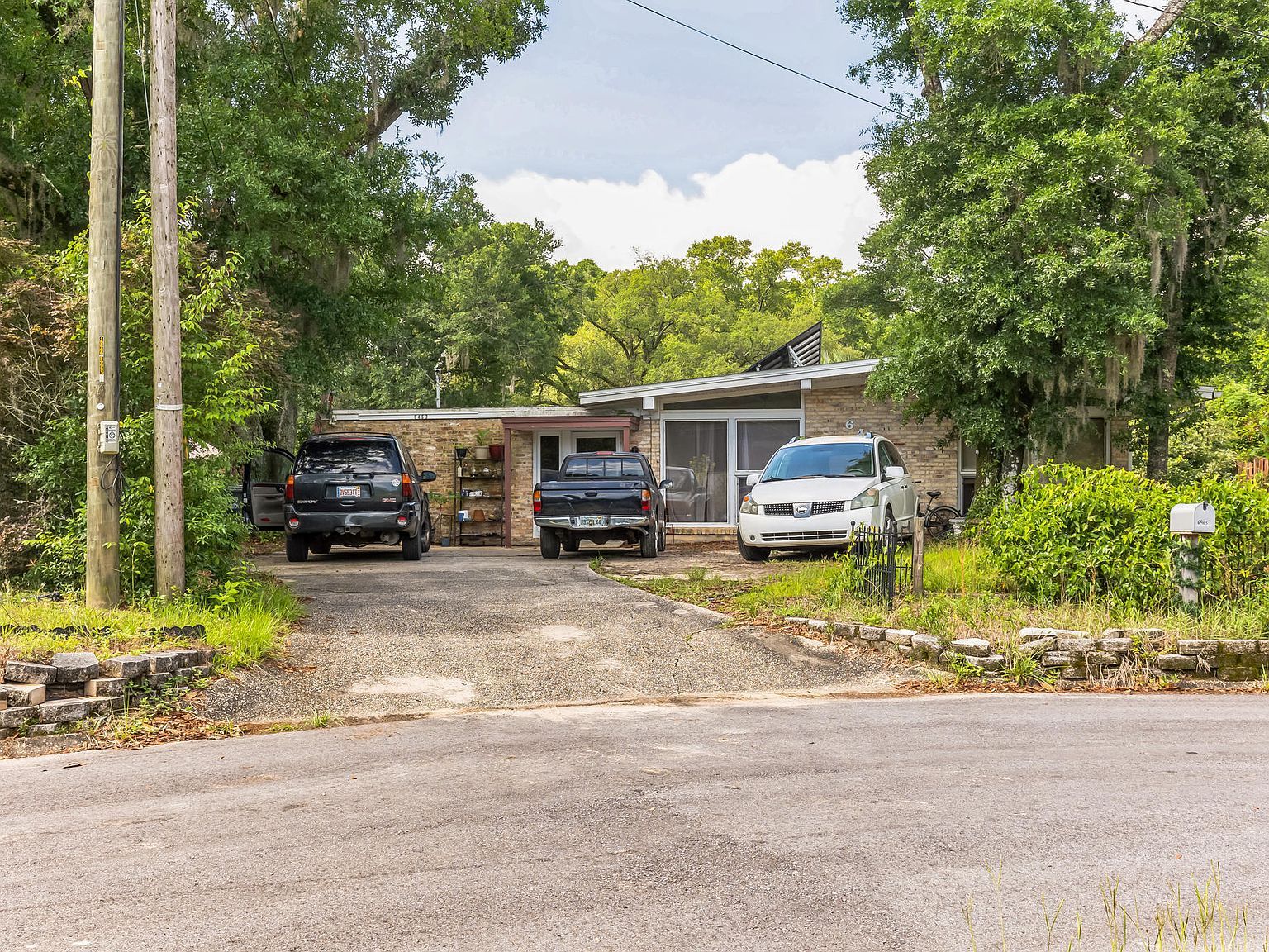 6463 Barnes St Milton, FL 32570 - Thumbnail 2