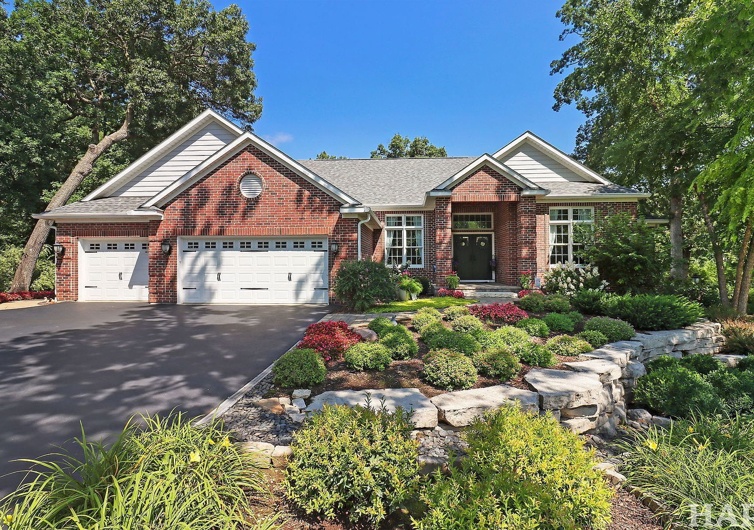9436 Bellaire Ln Spring Grove, IL 60081 - Thumbnail 2