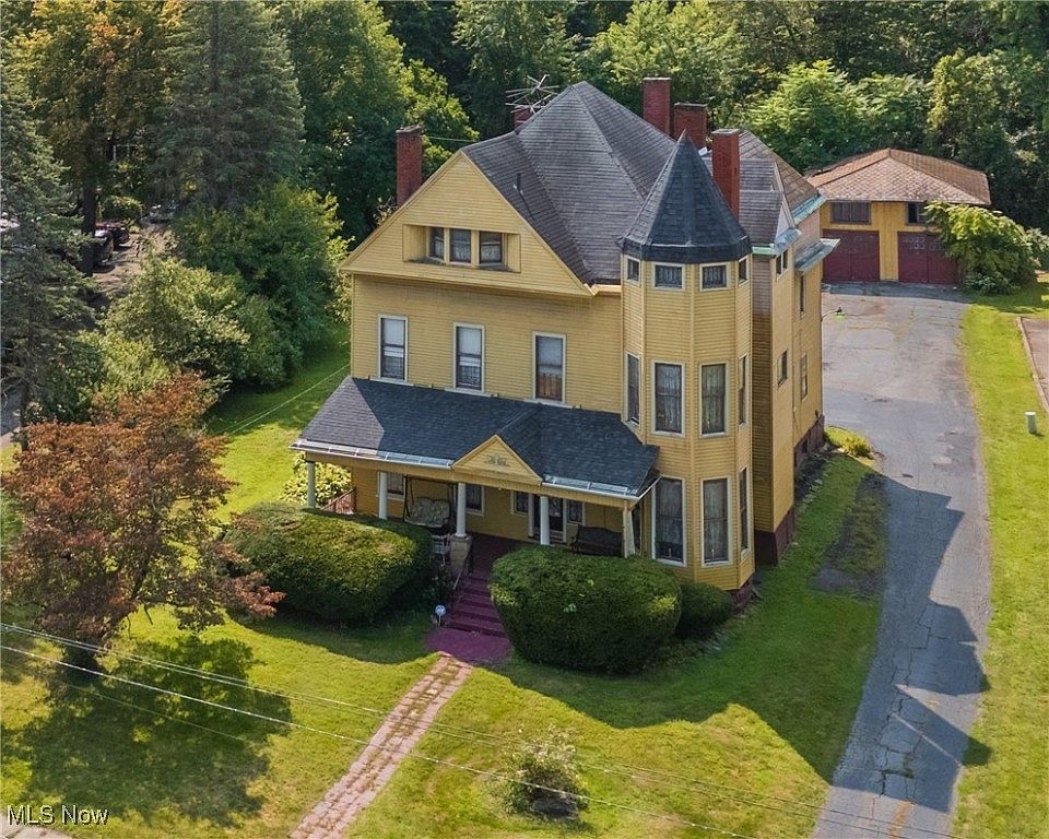 693 Mahoning Ave NW Warren, OH 44483 - Thumbnail 2