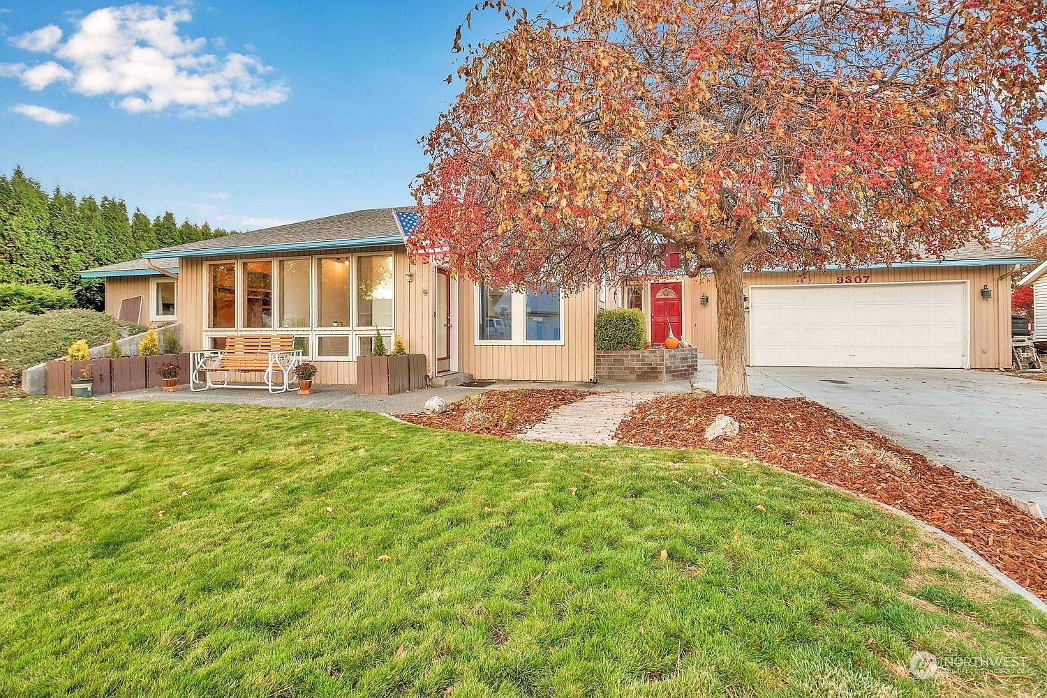 9307 Albert Way SE Moses Lake, WA 98837 - Thumbnail 2