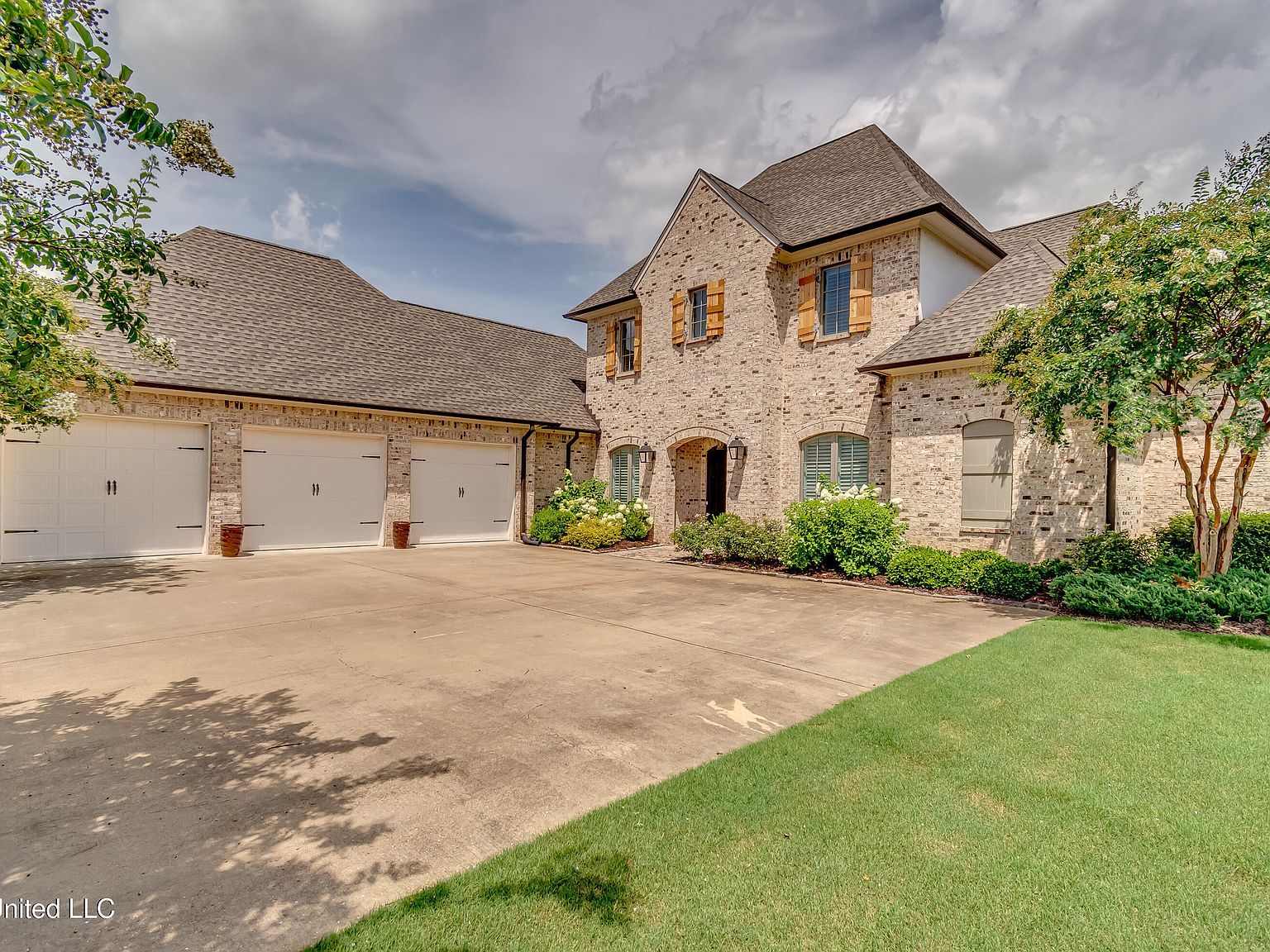 112 Honours Dr Madison, MS 39110 - Thumbnail 2