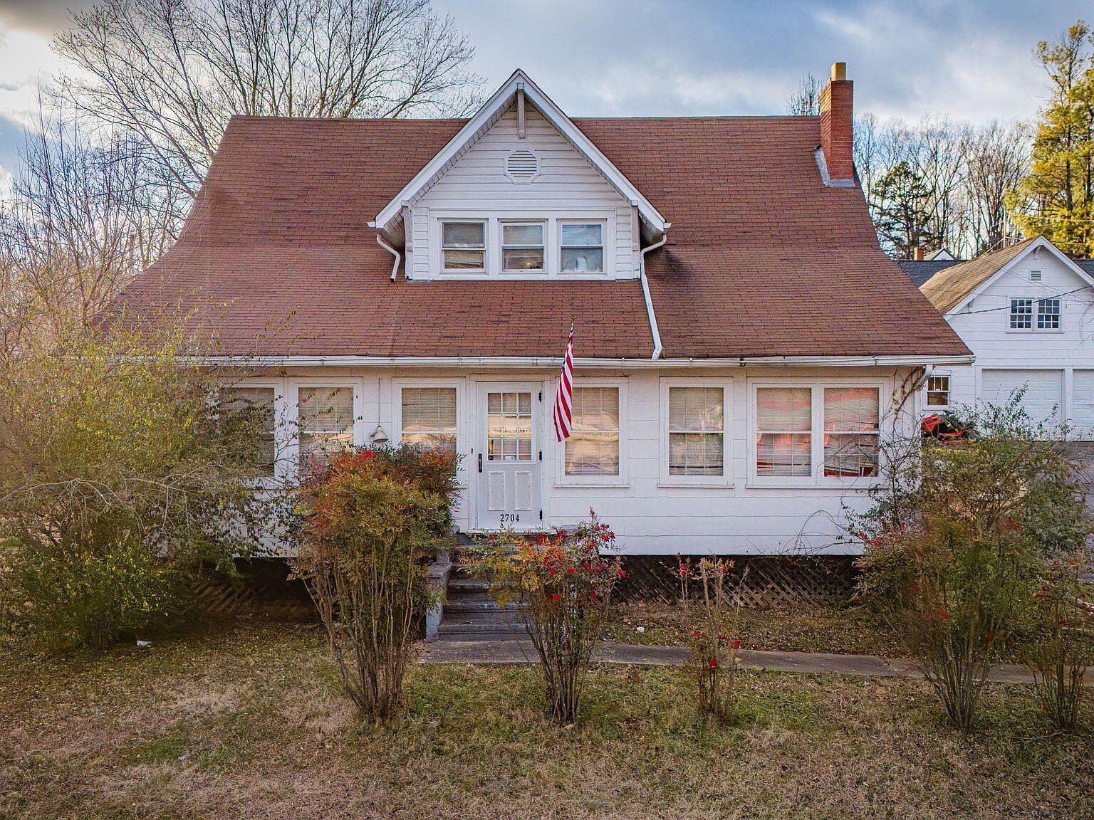 2704 Fort Henry Dr Kingsport, TN 37664 - Thumbnail 2