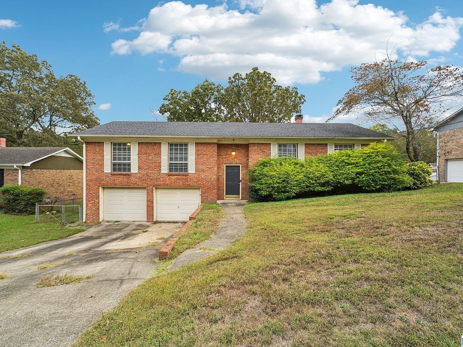 317 Fox Glen Rd NW Birmingham, AL 35215 - Thumbnail 2