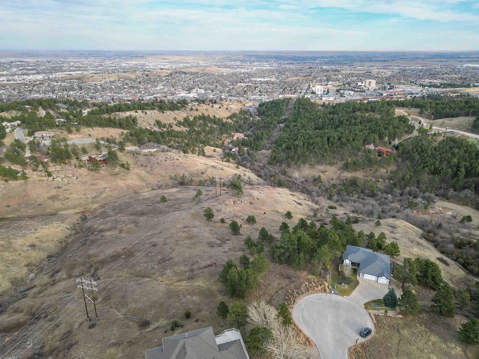 1742 Lampert Ct Rapid City, SD 57701 - Thumbnail 2