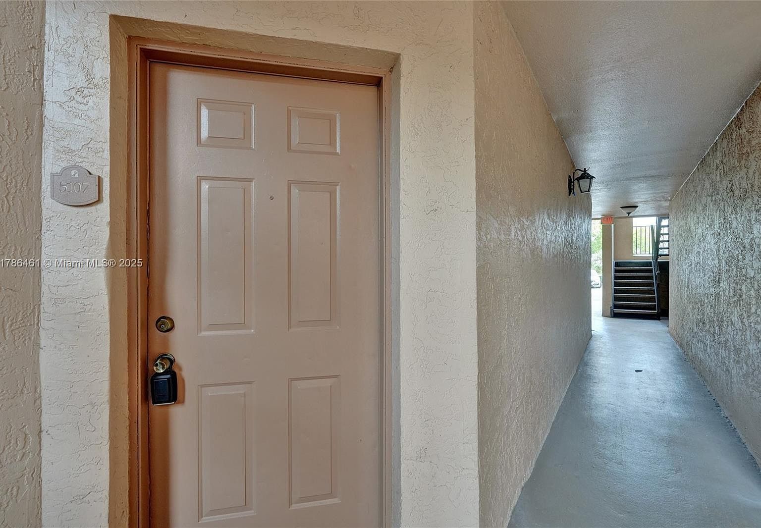 2866 S University Dr APT 5107 Fort Lauderdale, FL 33328 - Thumbnail 2