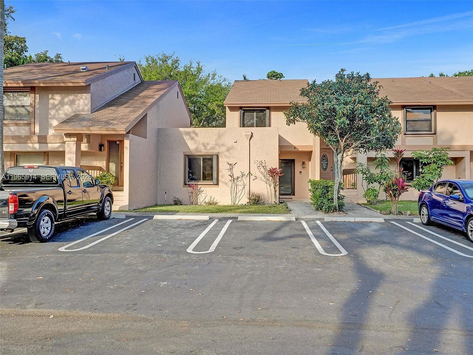 6 Chestnut Cir Cooper City, FL 33026 - Thumbnail 2