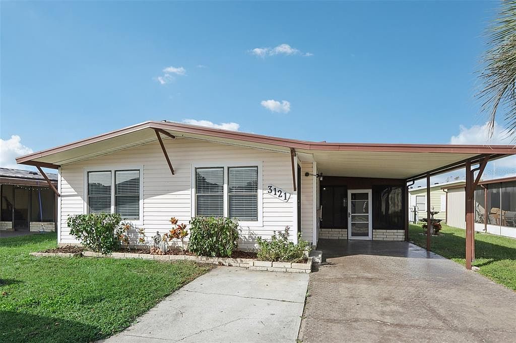 3121 Briar St Zephyrhills, FL 33543 - Thumbnail 2