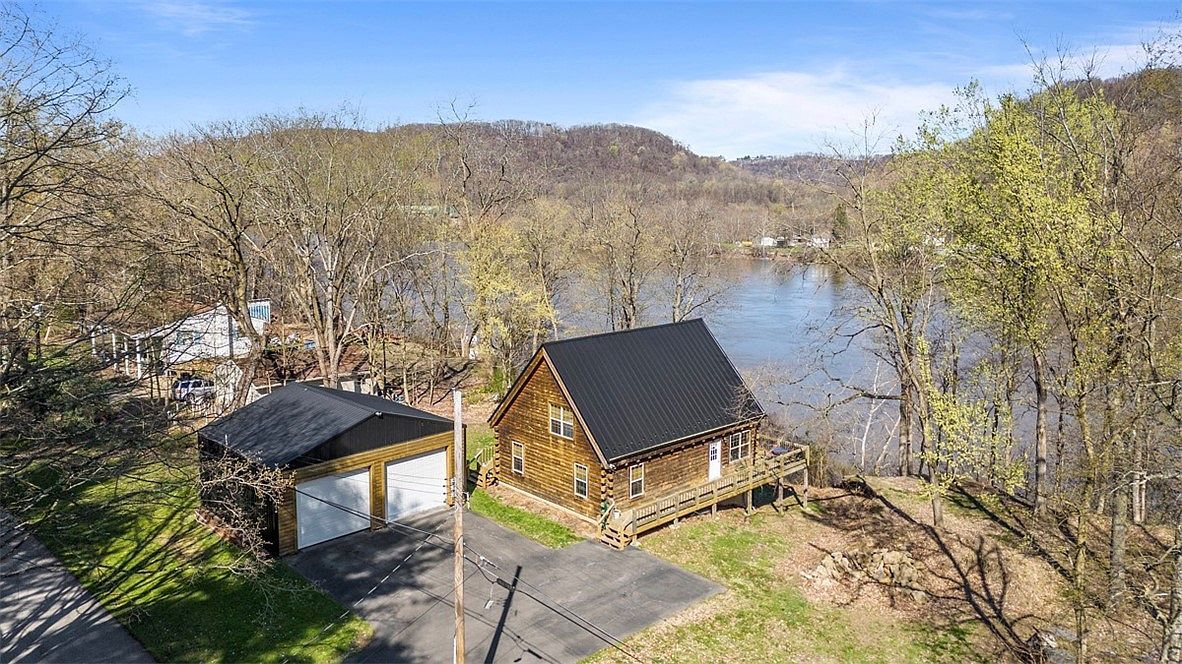 148 1st St Georgetown, PA 15043 - Thumbnail 2