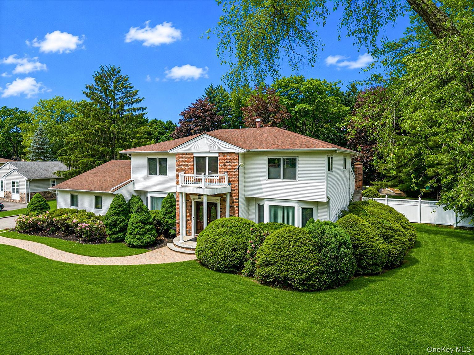 35 High Pasture Cir Dix Hills, NY 11746, 11746