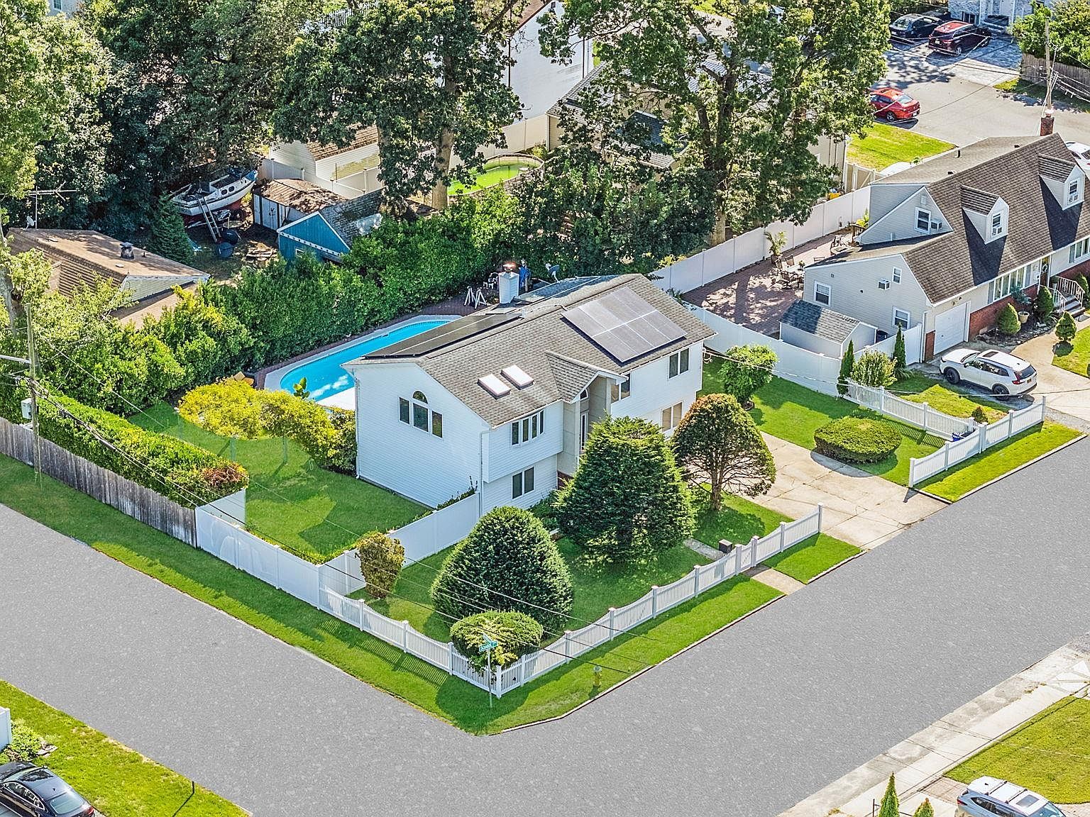 540 Scudder Ave Copiague, NY 11726 | Single Family