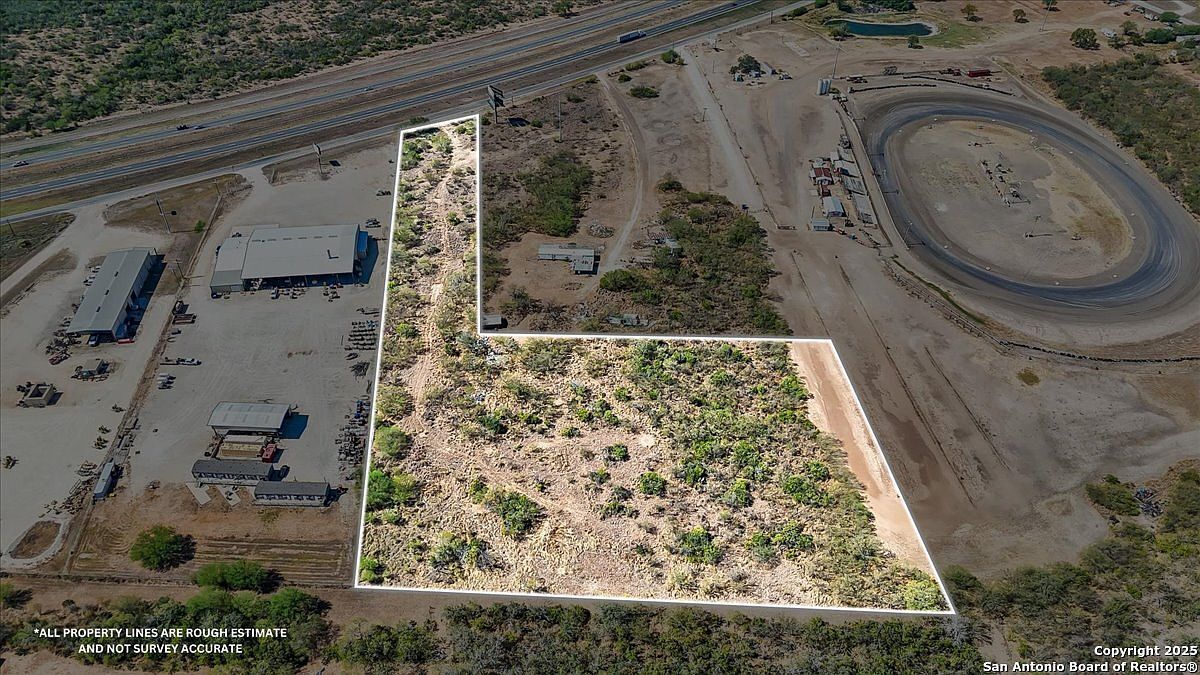 215859 Interstate Highway 37 Pleasanton, TX 78064 - Thumbnail 2