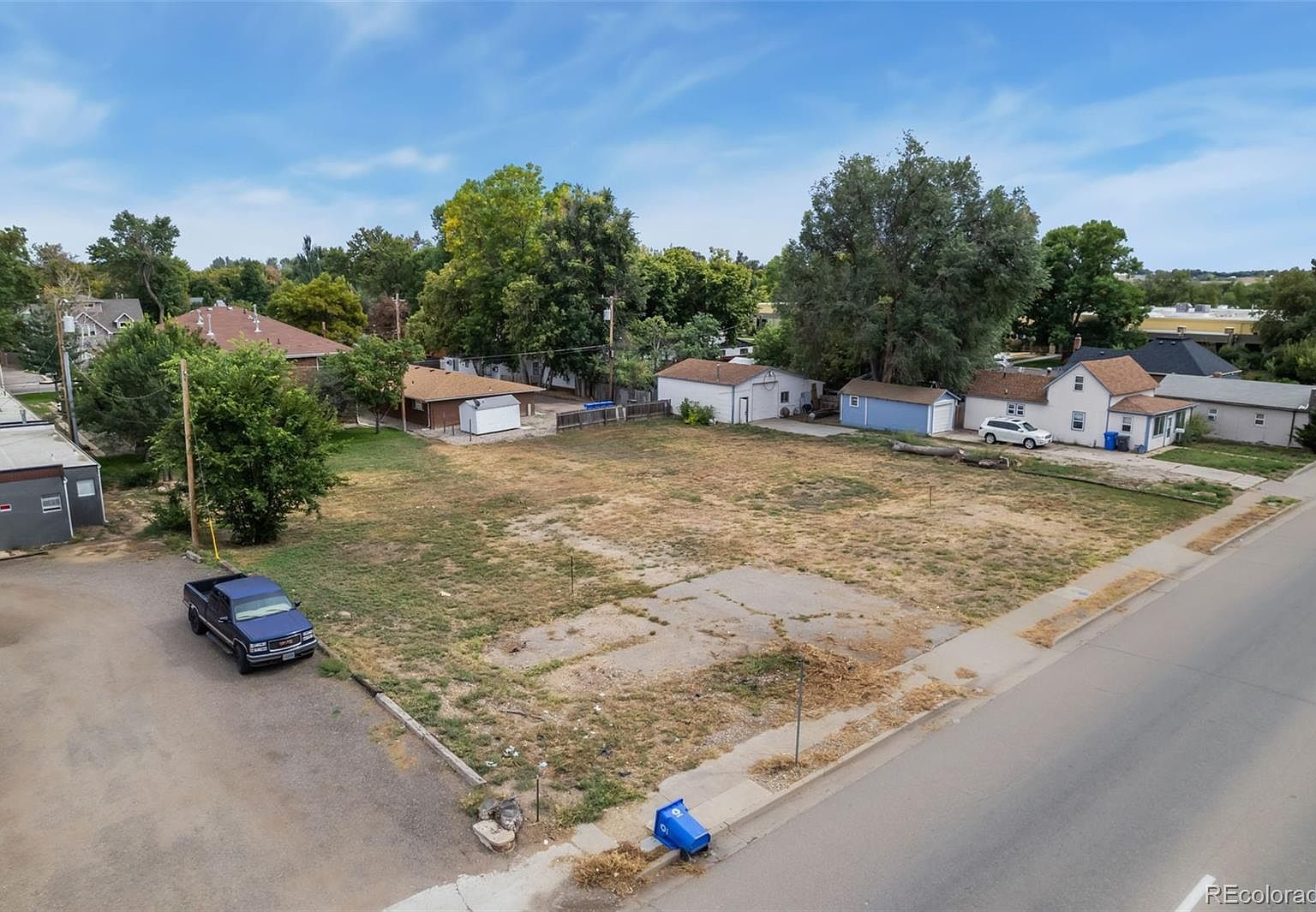 206 S Lincoln Ave Loveland, CO 80537 - Thumbnail 2